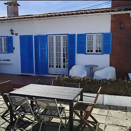 Casa De *