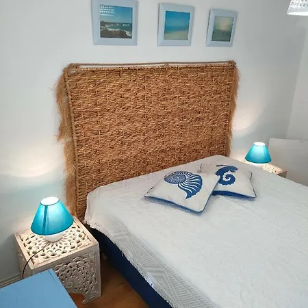 Casa De *